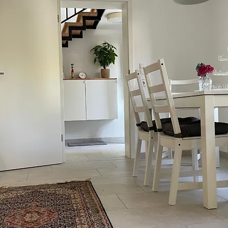 アパート Utes Stube ノイヴィート